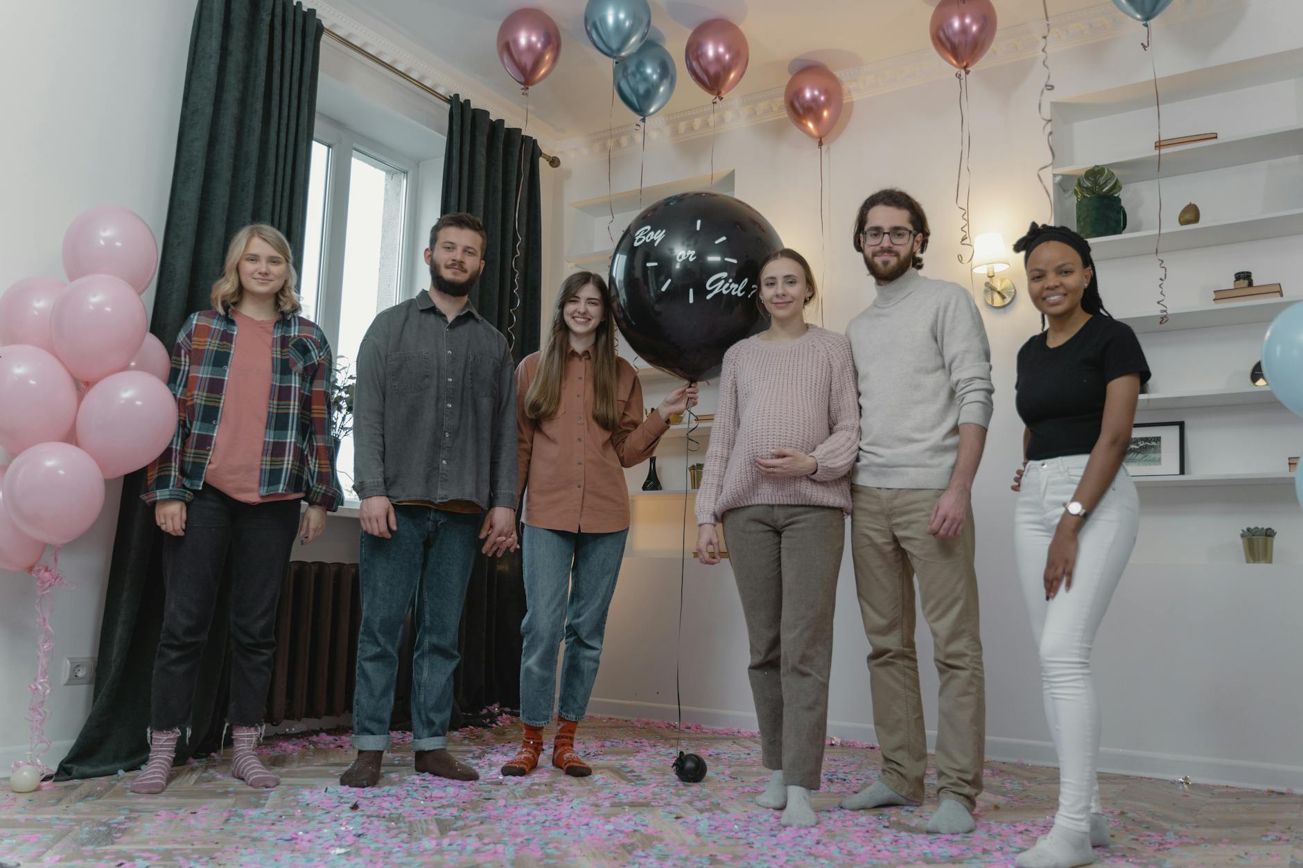Baby shower dla przyszłego taty pomysły na męską wersję klasycznego przyjęcia Męskie baby shower w domu z balonami i dekoracjami